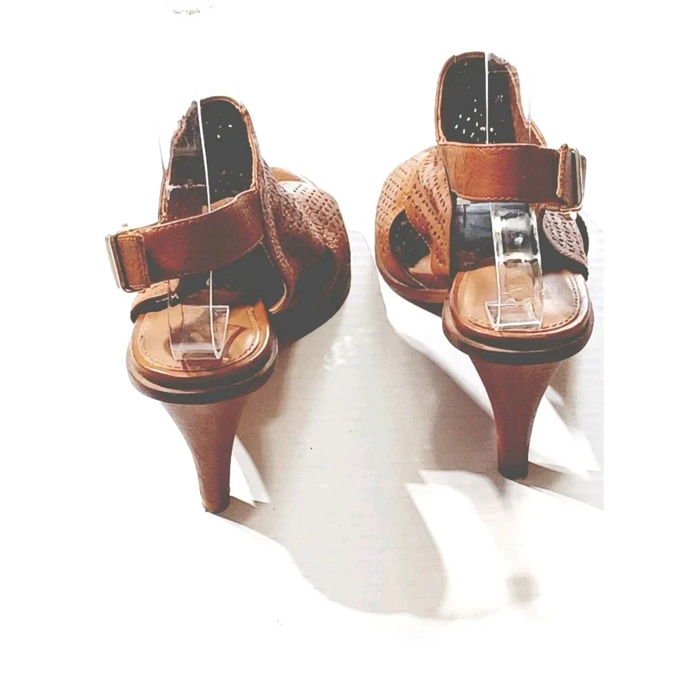 Antonio Melani Women's Brown Soft Leather Open Toe  Slingback Sandals Sz 7
